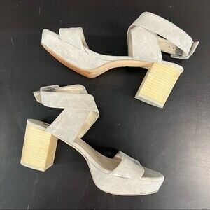 Louise et Cie Gray Suede Block Heel Sandal Shoes Wide Straps Women’s Size 8.5